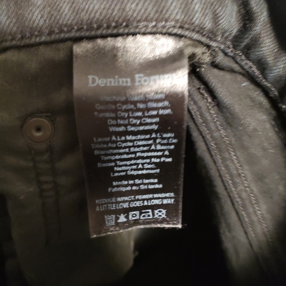 Denim Forum the Yoko High Rise Slim - Picture 12 of 13